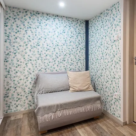 Vic's Crib Apartment *